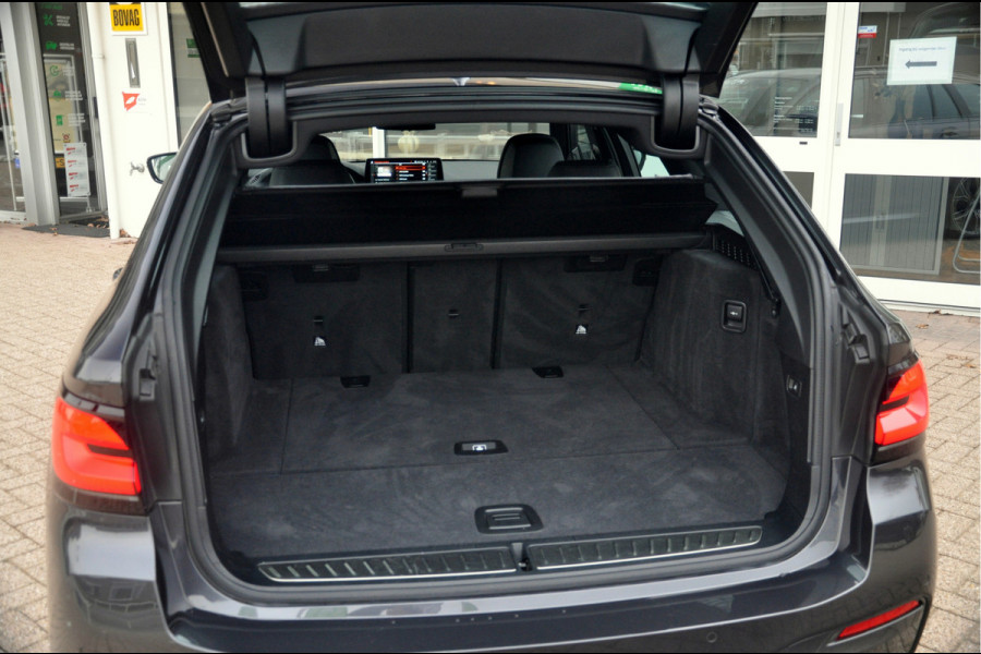 BMW 5 Serie Touring 518d High Executive M-Sport Edition | 20 inch | Panoramadak | Comfortstoelen