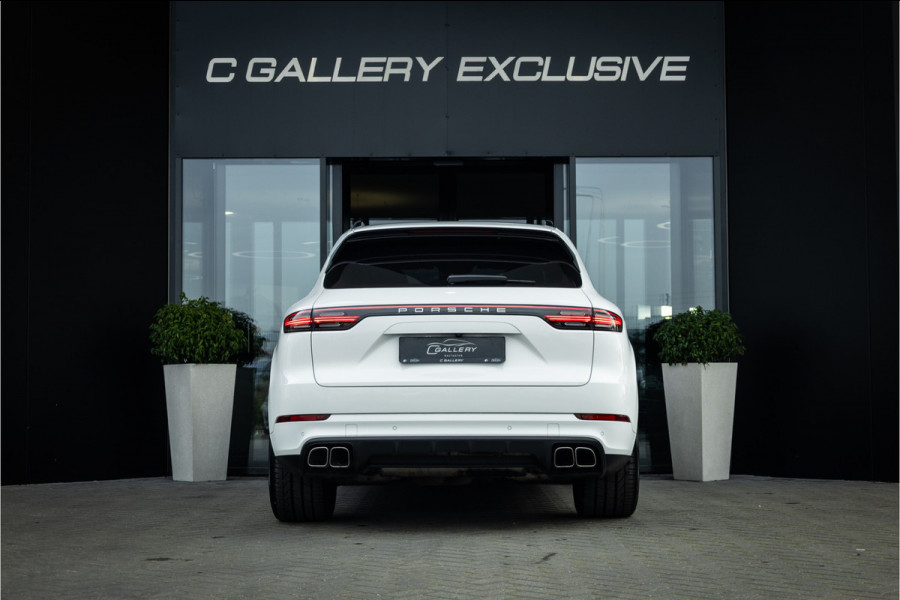 Porsche Cayenne 4.0 Turbo - Origineel NL | Sport Chrhono + | Luchtvering | Elek. Trekhaak