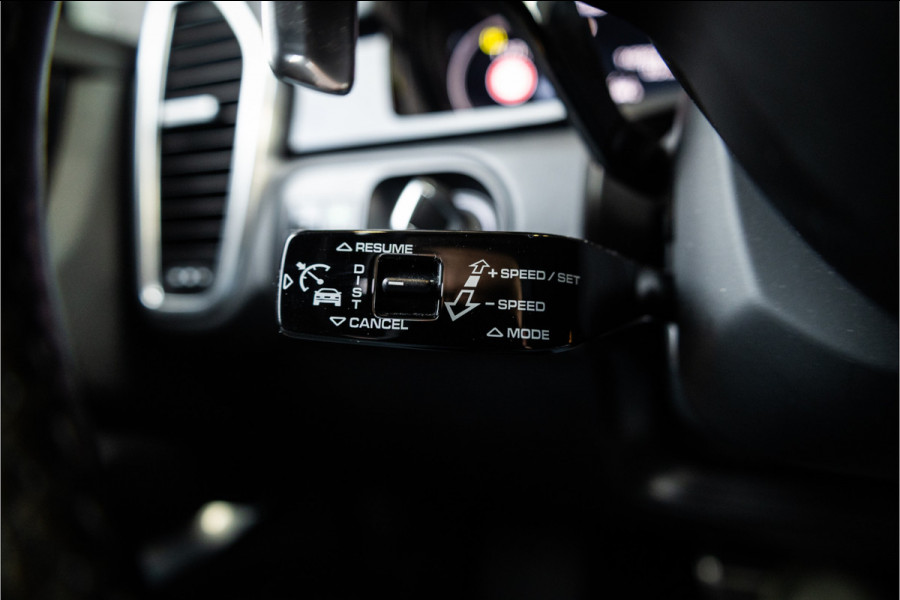 Porsche Cayenne 4.0 Turbo - Origineel NL | Sport Chrhono + | Luchtvering | Elek. Trekhaak