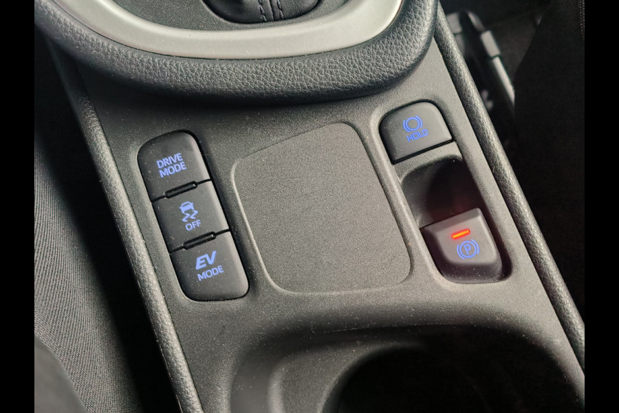 Toyota Yaris 1.5 Hybrid 115 Comfort Rijklaar + 12 maanden Bovag-garantie Henk Jongen Auto's in Helmond,  al 50 jaar service zoals 't hoort!