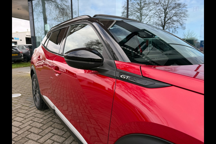 Peugeot 2008 1.2 Turbo GT-Line 155pk - Automaat - Panodak - Navi - Winterpakket - Climate