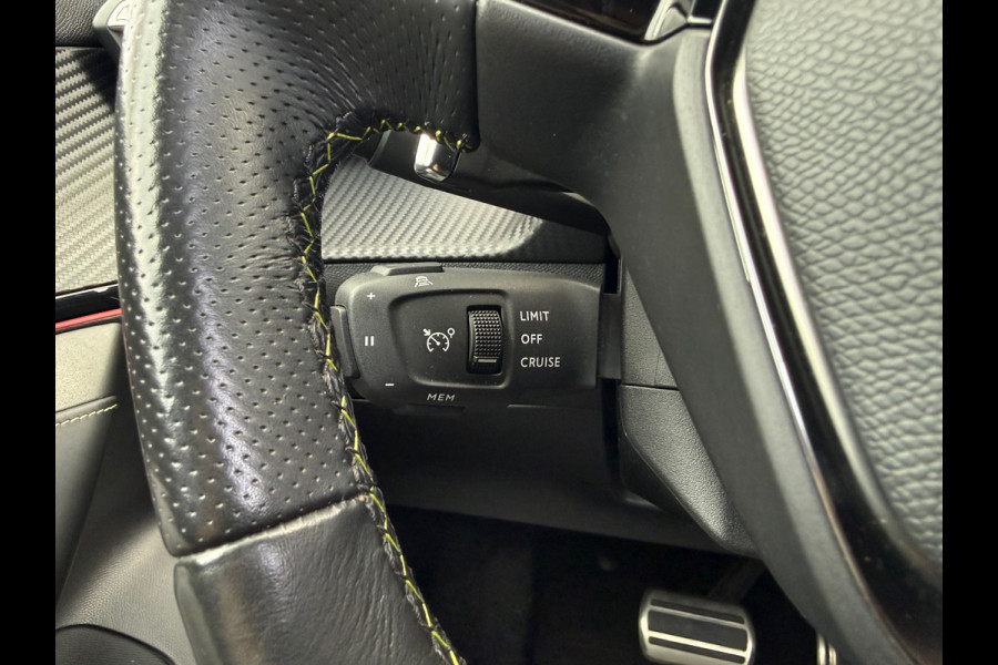 Peugeot 2008 1.2 Turbo GT-Line 155pk - Automaat - Panodak - Navi - Winterpakket - Climate