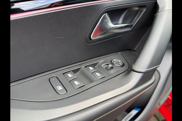 Peugeot 2008 1.2 Turbo GT-Line 155pk - Automaat - Panodak - Navi - Winterpakket - Climate