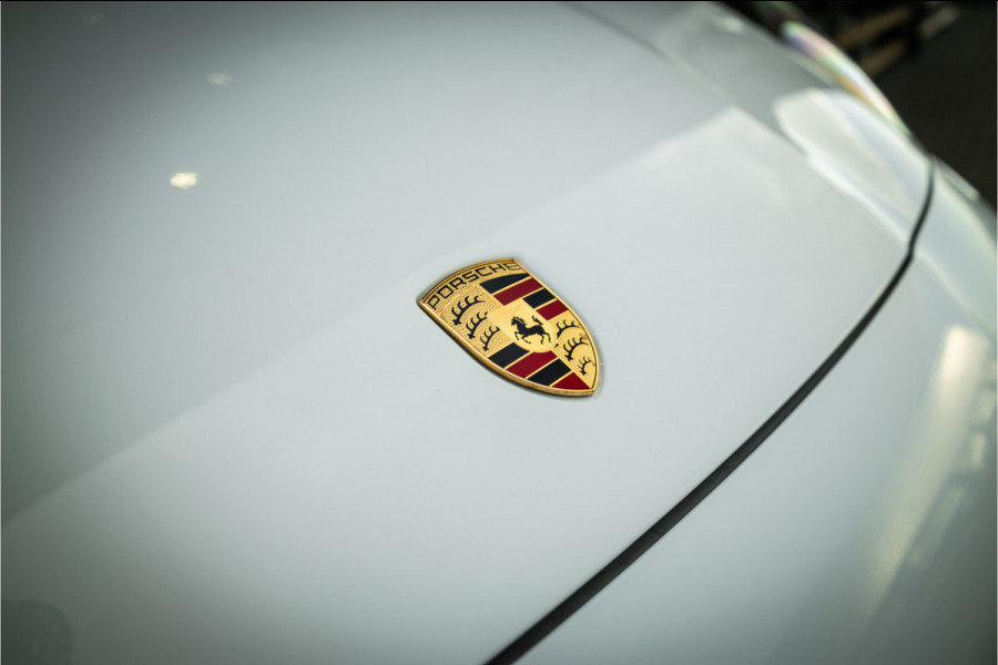 Porsche Cayenne 4.0 Turbo - Origineel NL | Sport Chrhono + | Luchtvering | Elek. Trekhaak
