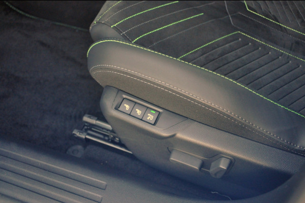 Peugeot 2008 1.2 Hybrid 136 GT | Navigatie | 360 Gr Camera | Adaptieve CC