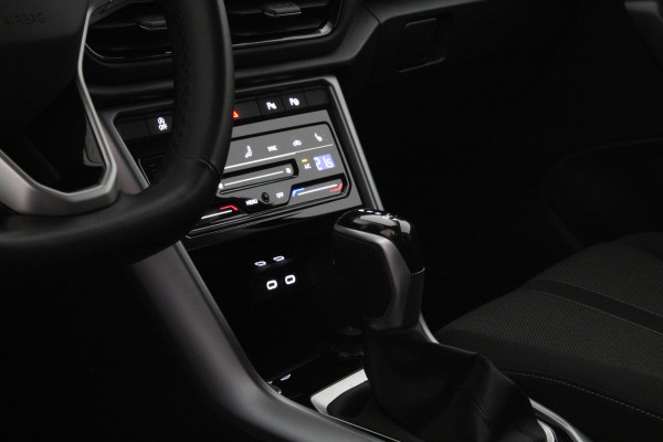 Volkswagen T-Roc 1.5 TSI Life Business Edition Automaat/Camera/Winterpakket