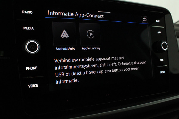 Volkswagen T-Roc 1.5 TSI Life Business Edition Automaat/Camera/Winterpakket