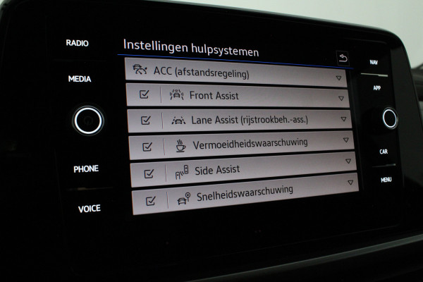 Volkswagen T-Roc 1.5 TSI Life Business Edition Automaat/Camera/Winterpakket