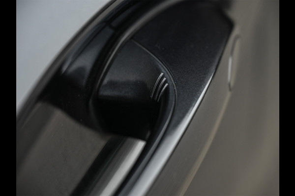 BMW X4 xDrive30i High Executive 252pk M-Sport X | Panorama dak | Active cruise | Memory seats | M-Sport brake |  | Ambiance interieur | Harman/kardon | Head-Up | 360 Camera |