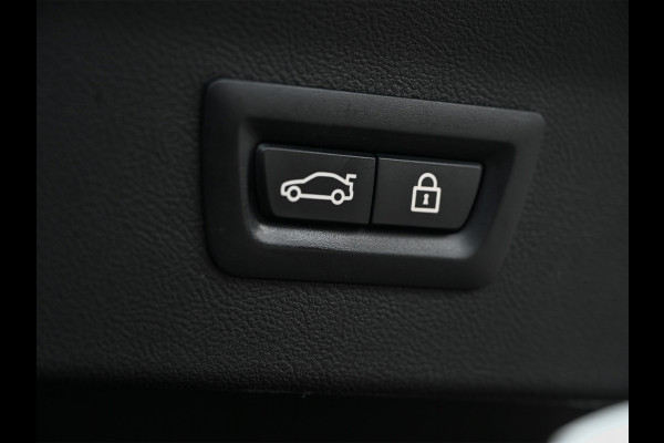 BMW X4 xDrive30i High Executive 252pk M-Sport X | Panorama dak | Active cruise | Memory seats | M-Sport brake |  | Ambiance interieur | Harman/kardon | Head-Up | 360 Camera |