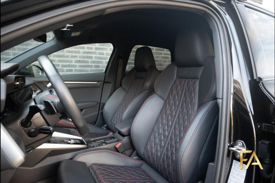 Audi A3 Sportback 45 TFSI e S edition Competition Ruitleder|Matrix|RSSeats|Sfeer|
