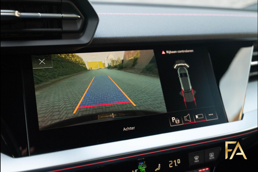 Audi A3 Sportback 45 TFSI e S edition Competition Ruitleder|Matrix|RSSeats|Sfeer|