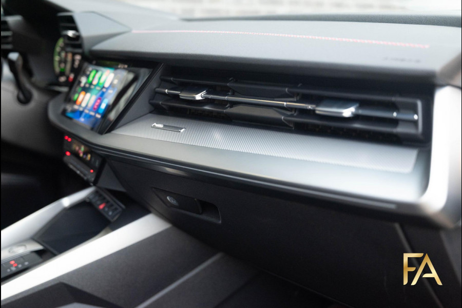Audi A3 Sportback 45 TFSI e S edition Competition Ruitleder|Matrix|RSSeats|Sfeer|