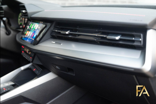 Audi A3 Sportback 45 TFSI e S edition Competition Ruitleder|Matrix|RSSeats|Sfeer|