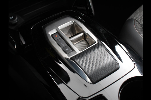 Peugeot 208 1.2 Hybrid 100PK Automaat Allure | Navigatie | Apple Carplay/Android Auto | Airco | Camera | Parkeer sensoren | Cruise Control | Led | Lichtmetalen Velgen
