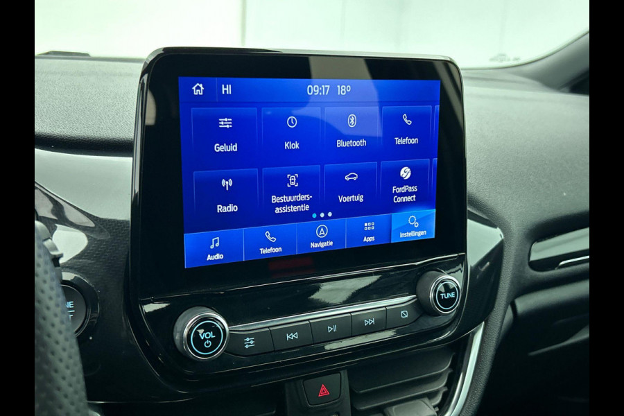 Ford Fiesta 1.0 EcoBoost Hybrid ST-Line Navigatie Apple Carplay/Android Auto Parkeersensoren achter Cruise Control Climate Control Lichtmetalen velgen