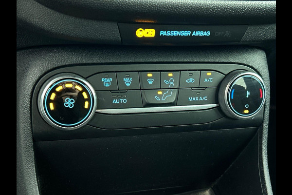 Ford Fiesta 1.0 EcoBoost Hybrid ST-Line Navigatie Apple Carplay/Android Auto Parkeersensoren achter Cruise Control Climate Control Lichtmetalen velgen
