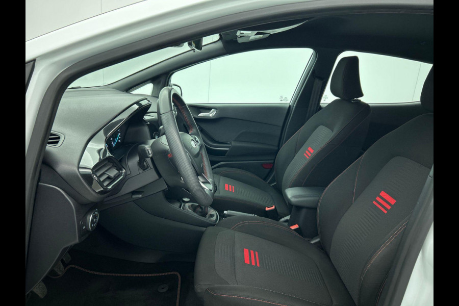 Ford Fiesta 1.0 EcoBoost Hybrid ST-Line Navigatie Apple Carplay/Android Auto Parkeersensoren achter Cruise Control Climate Control Lichtmetalen velgen
