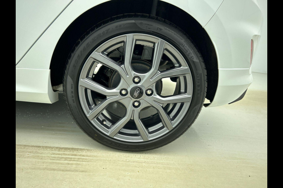 Ford Fiesta 1.0 EcoBoost Hybrid ST-Line Navigatie Apple Carplay/Android Auto Parkeersensoren achter Cruise Control Climate Control Lichtmetalen velgen