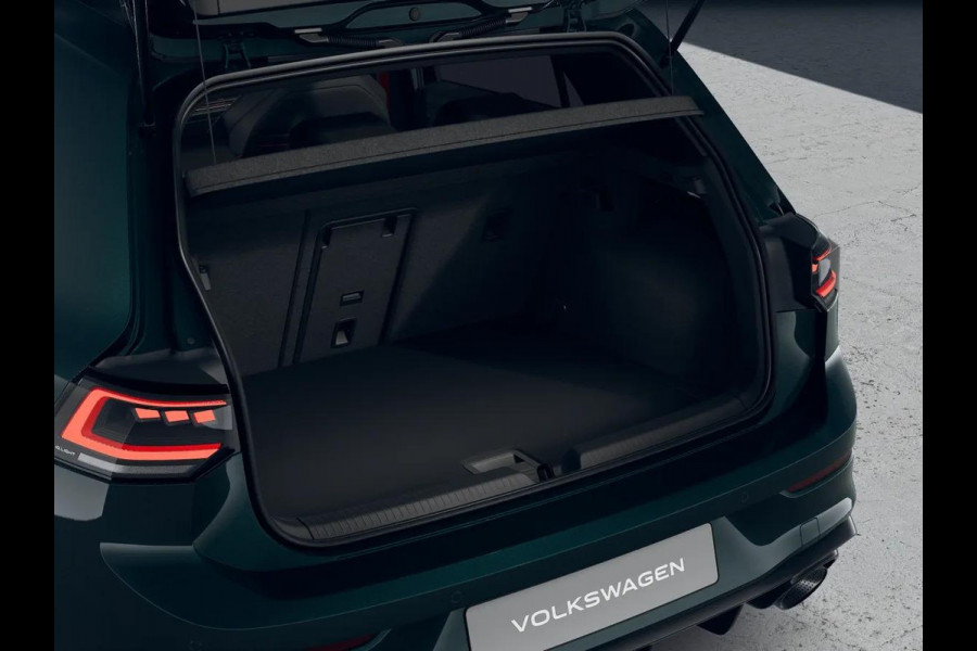 Volkswagen Golf 2.0 TSI GTI Clubsport Edition 50 325 PK | Full option | Panorama dak | Akrapovic | Harman Kardon | 19" Warmenau | Head Up Display | 360 graden camera | verlengde fabrieksgarantie