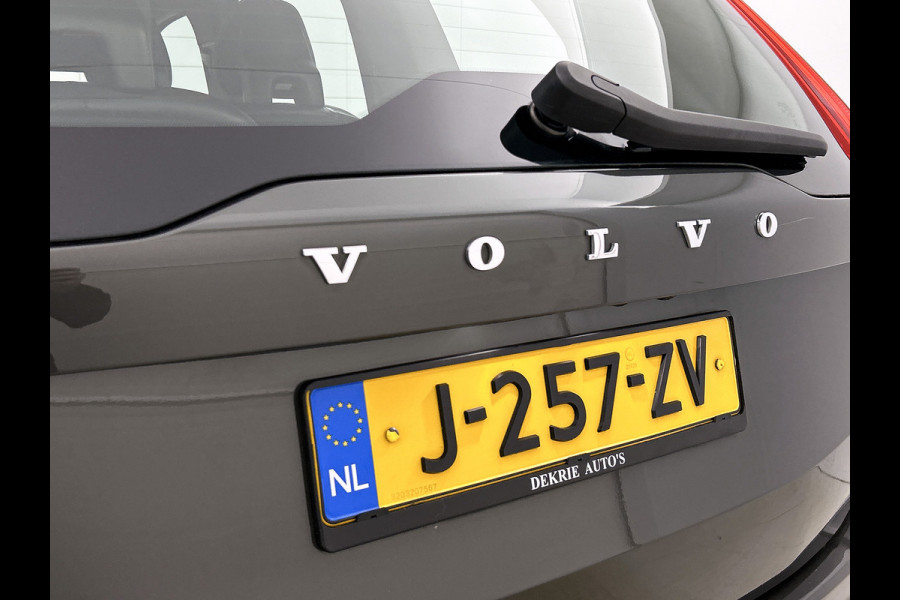 Volvo XC90 2.0 T8 AWD R-Design Panoramadak / Trekhaak / Leder-sport / Pdc+Camera / Xenon / 7Pers. / Apk 11-2026