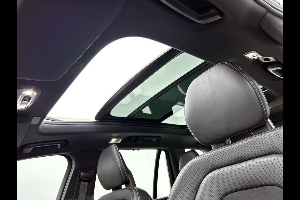 Volvo XC90 2.0 T8 AWD R-Design Panoramadak / Trekhaak / Leder-sport / Pdc+Camera / Xenon / 7Pers. / Apk 11-2026