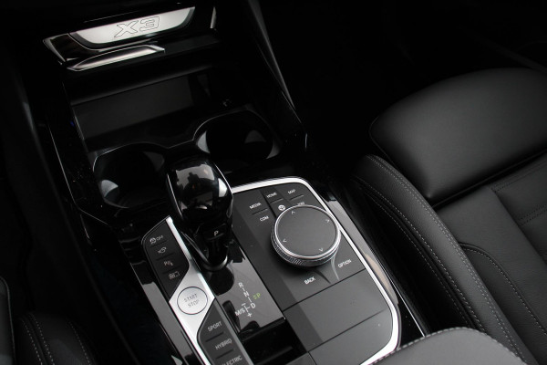BMW X3 xDrive30e Hybrid M-Sport High Executive | Leder | Panoramisch Schuifdak | Hifi | Camera 360 | Active Cruise Control