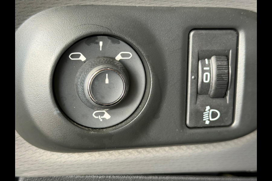 Citroën C4 Cactus 1.2 PureTech Business Plus AUT. 130PK AIRCO PDC STOELVERWARMING CRUISE NAVIGATIE APPLE CARPLAY USB