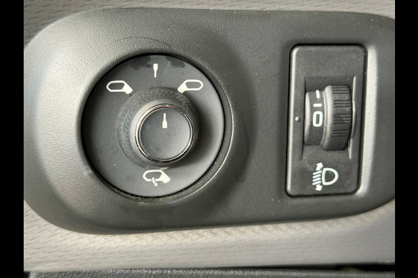 Citroën C4 Cactus 1.2 PureTech Business Plus AUT. 130PK AIRCO PDC STOELVERWARMING CRUISE NAVIGATIE APPLE CARPLAY USB