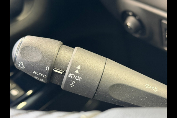 Citroën C4 Cactus 1.2 PureTech Business Plus AUT. 130PK AIRCO PDC STOELVERWARMING CRUISE NAVIGATIE APPLE CARPLAY USB