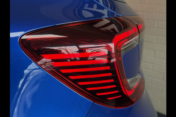 Renault Captur 1.3 TCe 140 R.S. Line | Groot Navi | Bose | 360 | Stoel,Stuur & voorruit verwarming | ACC | Dodehoek | 100% Dealer onderhouden!