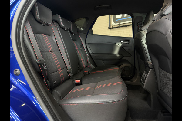 Renault Captur 1.3 TCe 140 R.S. Line | Groot Navi | Bose | 360 | Stoel,Stuur & voorruit verwarming | ACC | Dodehoek | 100% Dealer onderhouden!