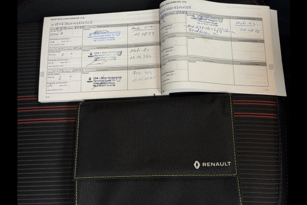 Renault Captur 1.3 TCe 140 R.S. Line | Groot Navi | Bose | 360 | Stoel,Stuur & voorruit verwarming | ACC | Dodehoek | 100% Dealer onderhouden!