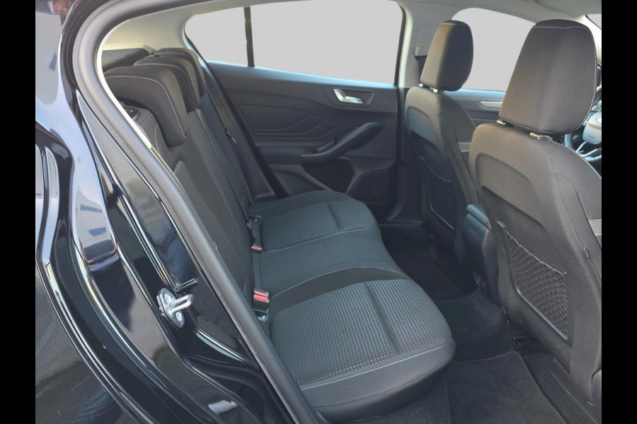 Ford Focus 1.0 EcoBoost Hybrid Titanium