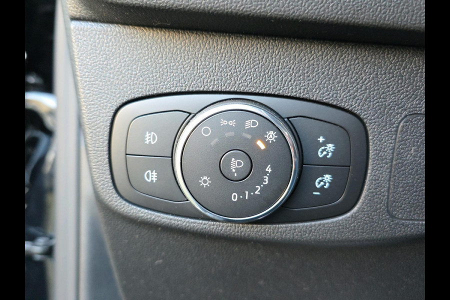 Ford Focus 1.0 EcoBoost Hybrid Titanium