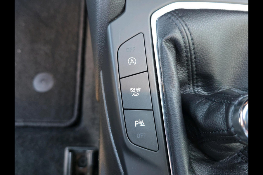 Ford Focus 1.0 EcoBoost Hybrid Titanium