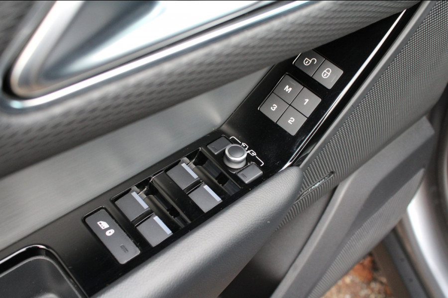 Land Rover Range Rover Velar 2.0 P250 Turbo AWD R-Dynamic HSE