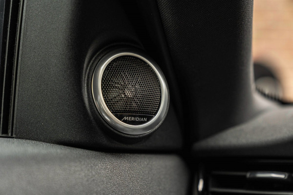 Land Rover Range Rover Evoque 2.0 P250 AWD R-Dynamic HSE ACC Meridian Leder Memory Keyless 20''