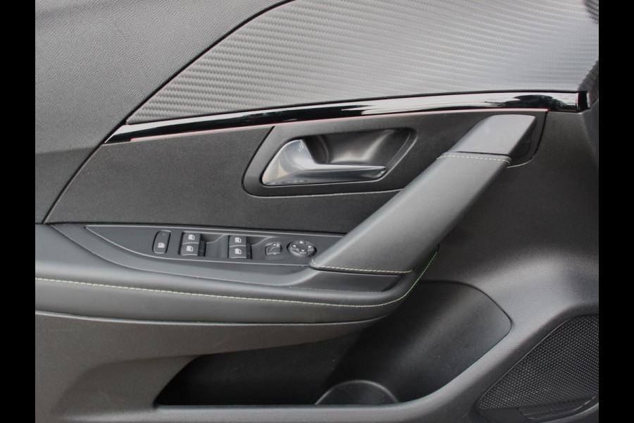 Peugeot 208 1.2 PureTech 100pk Automaat GT-Line Navigatie Apple Carplay/Android Auto Airco Parkeer sensoren Cruise Control Led Lichtmetalen Velgen