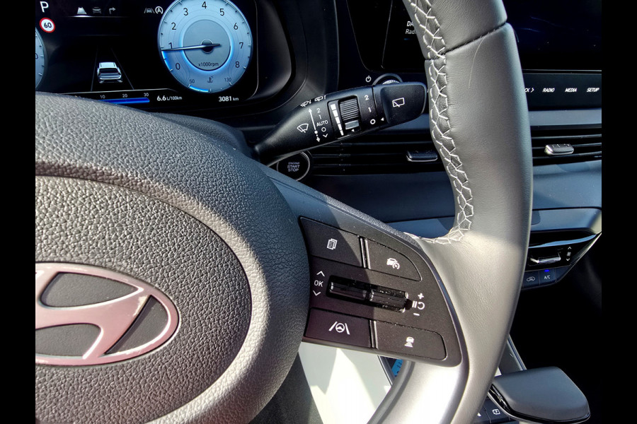 Hyundai Bayon 1.0 T-GDI Premium Sky - 100 Pk - AUTOMAAT - ParkeerCamera - Stoelverwarming - Stuurverwarming