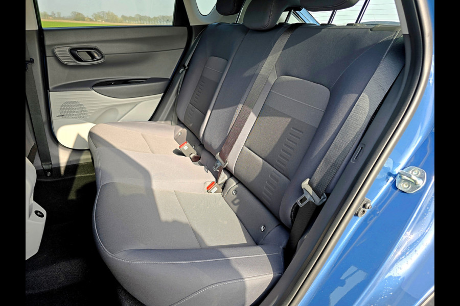 Hyundai Bayon 1.0 T-GDI Premium Sky - 100 Pk - AUTOMAAT - ParkeerCamera - Stoelverwarming - Stuurverwarming