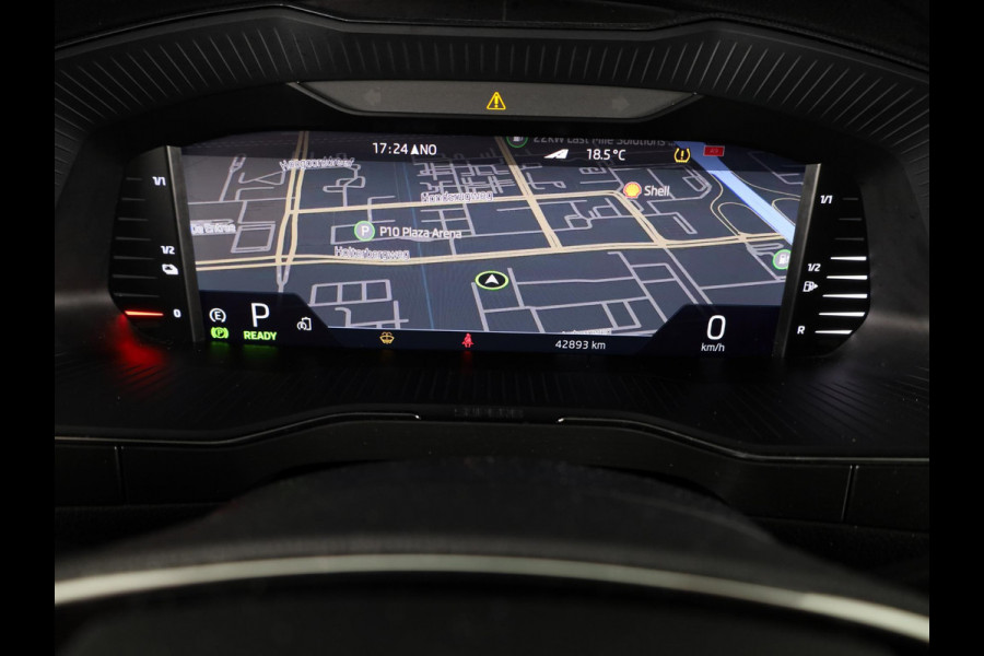 Škoda Superb 1.4 TSI iV Style 218 pk Automaat (DSG) | Navigatie | Parkeersensoren (Park assist) | Achteruitrijcamera | Standkachel | Stoelverwarming |