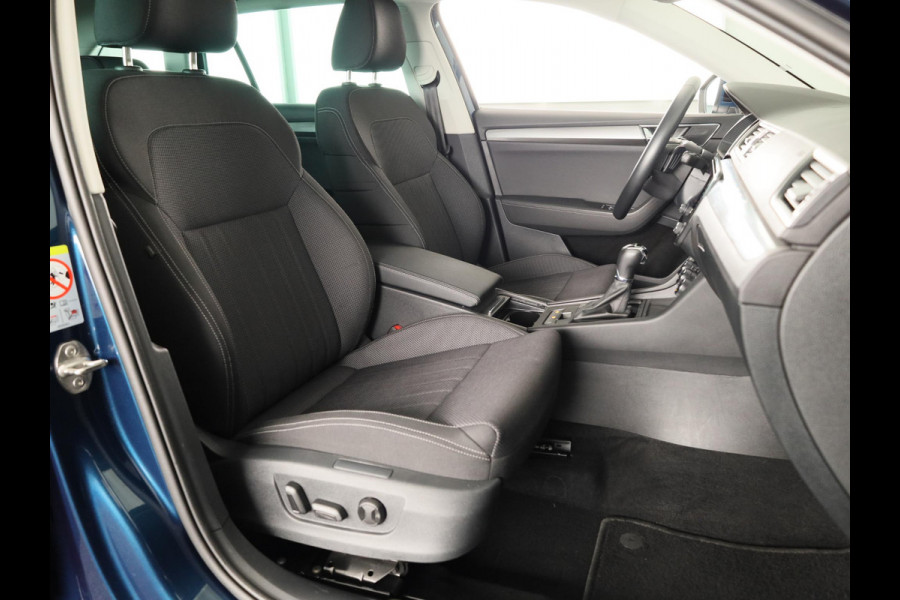 Škoda Superb 1.4 TSI iV Style 218 pk Automaat (DSG) | Navigatie | Parkeersensoren (Park assist) | Achteruitrijcamera | Standkachel | Stoelverwarming |
