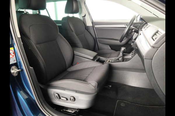 Škoda Superb 1.4 TSI iV Style 218 pk Automaat (DSG) | Navigatie | Parkeersensoren (Park assist) | Achteruitrijcamera | Standkachel | Stoelverwarming |