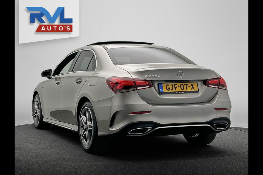 Mercedes-Benz A-Klasse 250 e AMG | Widescreen | Carplay Adaptive-cruise Panoramadak Stoelverwarming Camera Sfeerverlichting