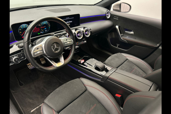 Mercedes-Benz A-Klasse 250 e AMG | Widescreen | Carplay Adaptive-cruise Panoramadak Stoelverwarming Camera Sfeerverlichting
