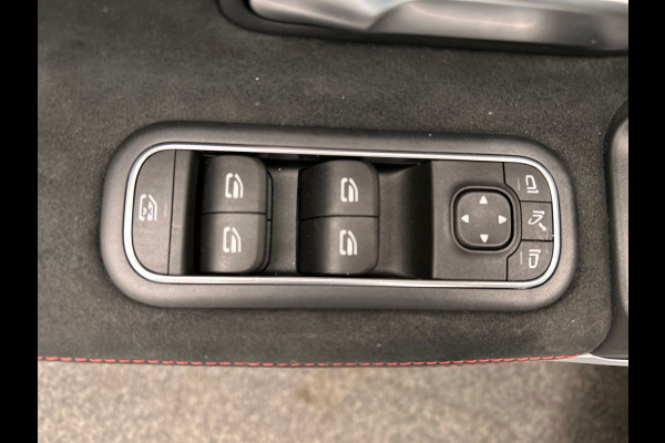 Mercedes-Benz A-Klasse 250 e AMG | Widescreen | Carplay Adaptive-cruise Panoramadak Stoelverwarming Camera Sfeerverlichting