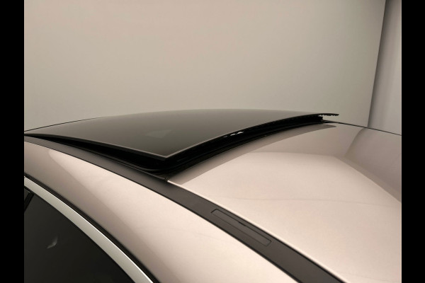 Mercedes-Benz A-Klasse 250 e AMG | Widescreen | Carplay Adaptive-cruise Panoramadak Stoelverwarming Camera Sfeerverlichting