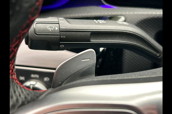Mercedes-Benz A-Klasse 250 e AMG | Widescreen | Carplay Adaptive-cruise Panoramadak Stoelverwarming Camera Sfeerverlichting