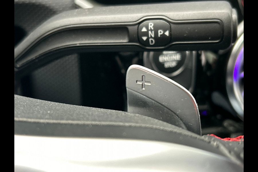 Mercedes-Benz A-Klasse 250 e AMG | Widescreen | Carplay Adaptive-cruise Panoramadak Stoelverwarming Camera Sfeerverlichting